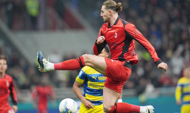 意甲-特罗伊洛头球绝杀 米兰主场0-1帕尔马落后榜首10分