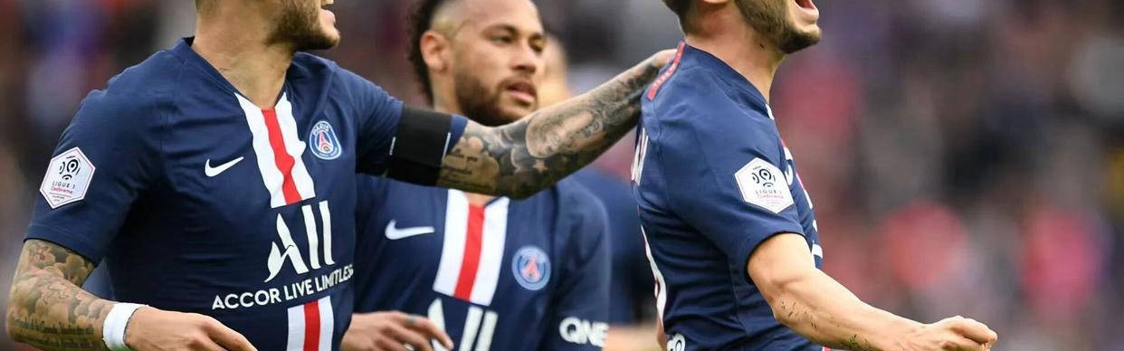 法甲队报周四特刊：巴黎圣日耳曼16人登月薪榜前30，马赛紧随其后