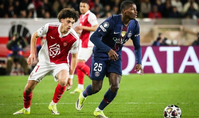 欧冠淘汰赛附加赛3-2，巴黎圣日耳曼让二追三，逆转法甲第8占先机